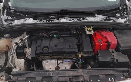 Peugeot 408 I рестайлинг, 2012 год, 700 000 рублей, 16 фотография