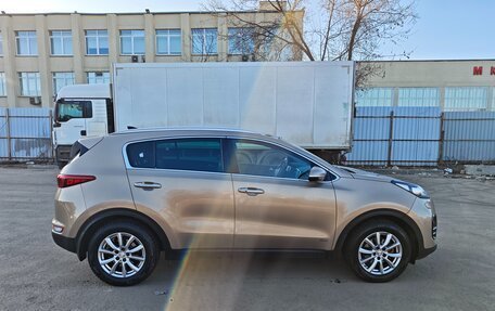 KIA Sportage IV рестайлинг, 2016 год, 2 400 000 рублей, 3 фотография