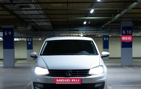 Volkswagen Polo VI (EU Market), 2018 год, 1 200 000 рублей, 2 фотография