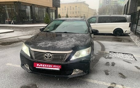 Toyota Camry, 2012 год, 1 820 000 рублей, 11 фотография