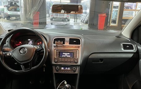 Volkswagen Polo VI (EU Market), 2016 год, 1 150 000 рублей, 14 фотография