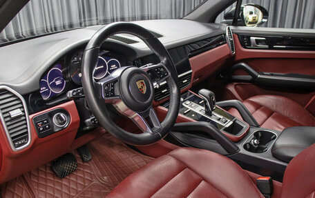 Porsche Cayenne III, 2019 год, 5 898 000 рублей, 16 фотография