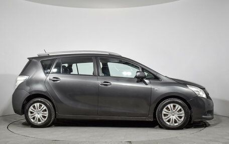 Toyota Verso I, 2010 год, 690 000 рублей, 4 фотография