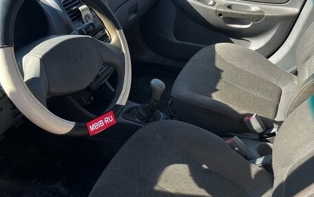 Hyundai Accent II, 2004 год, 330 000 рублей, 11 фотография