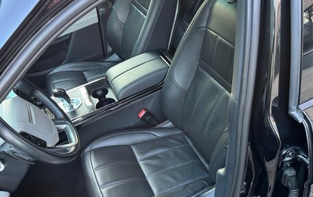 Land Rover Range Rover Evoque II, 2019 год, 3 300 000 рублей, 9 фотография