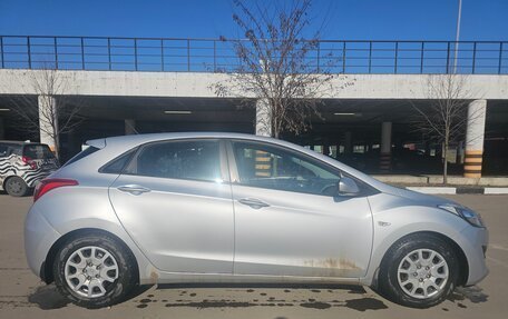 Hyundai i30 II рестайлинг, 2014 год, 830 000 рублей, 5 фотография