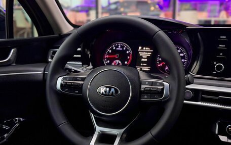 KIA K5, 2021 год, 2 350 000 рублей, 22 фотография