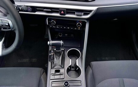 KIA K5, 2021 год, 2 350 000 рублей, 25 фотография