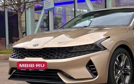 KIA K5, 2021 год, 2 350 000 рублей, 17 фотография