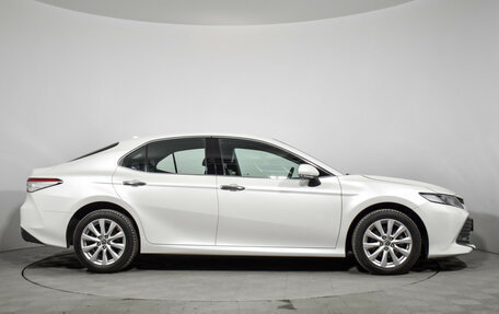Toyota Camry, 2019 год, 2 690 000 рублей, 4 фотография