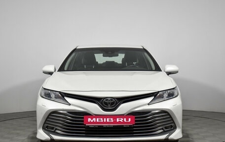 Toyota Camry, 2019 год, 2 690 000 рублей, 2 фотография