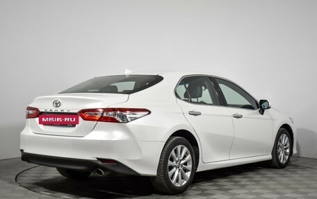 Toyota Camry, 2019 год, 2 690 000 рублей, 5 фотография