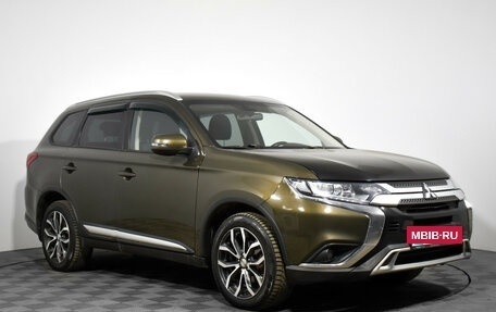 Mitsubishi Outlander III рестайлинг 3, 2019 год, 1 499 000 рублей, 3 фотография