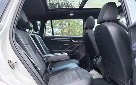 Volkswagen Tiguan, 2025 год, 4 800 000 рублей, 12 фотография