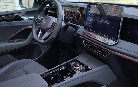 Volkswagen Tiguan, 2025 год, 4 800 000 рублей, 17 фотография