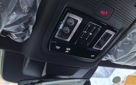 Volkswagen Tiguan, 2025 год, 4 800 000 рублей, 27 фотография