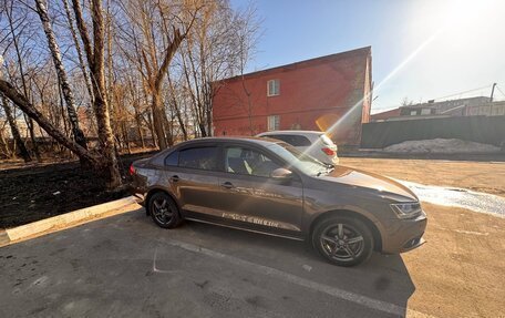 Volkswagen Jetta VI, 2011 год, 750 000 рублей, 2 фотография