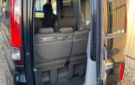 Honda Stepwgn IV, 2016 год, 1 750 000 рублей, 5 фотография