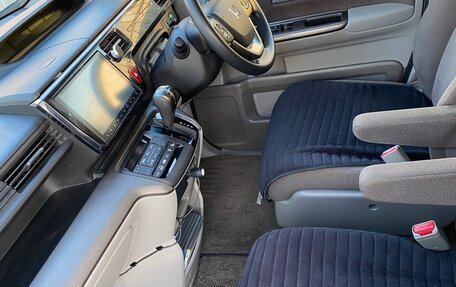 Honda Stepwgn IV, 2016 год, 1 750 000 рублей, 25 фотография