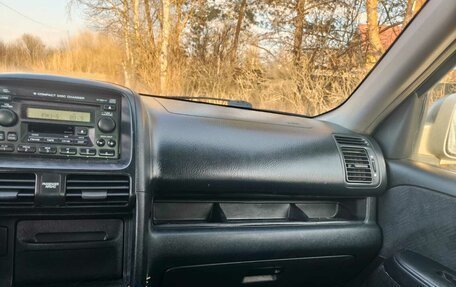 Honda CR-V II рестайлинг, 2004 год, 850 000 рублей, 15 фотография