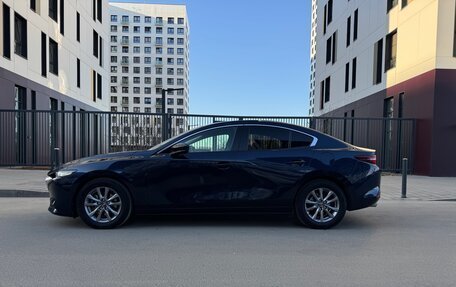 Mazda 3, 2021 год, 1 950 000 рублей, 3 фотография