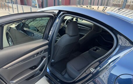 Mazda 3, 2021 год, 1 950 000 рублей, 20 фотография