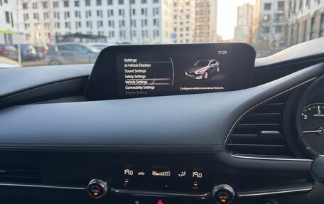 Mazda 3, 2021 год, 1 950 000 рублей, 26 фотография