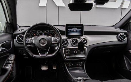 Mercedes-Benz GLA, 2018 год, 2 750 000 рублей, 6 фотография