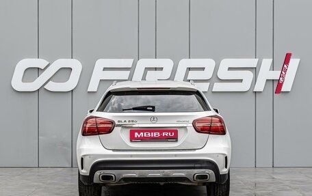 Mercedes-Benz GLA, 2018 год, 2 750 000 рублей, 4 фотография