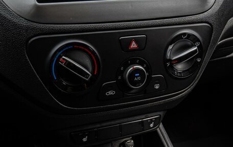 Hyundai Solaris II рестайлинг, 2021 год, 1 740 000 рублей, 13 фотография