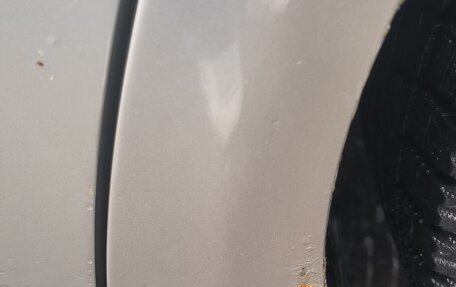 Toyota Avensis III рестайлинг, 2004 год, 650 000 рублей, 1 фотография