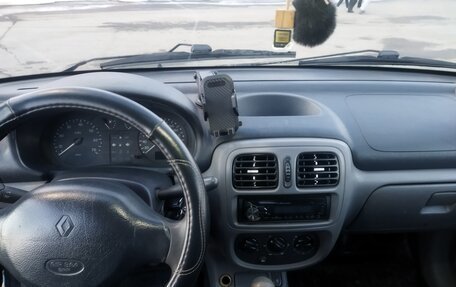 Renault Clio III, 2001 год, 205 000 рублей, 8 фотография