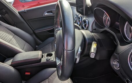 Mercedes-Benz CLA, 2015 год, 1 700 000 рублей, 14 фотография