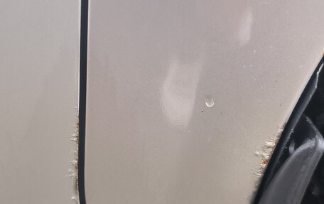 Toyota Avensis III рестайлинг, 2004 год, 650 000 рублей, 2 фотография