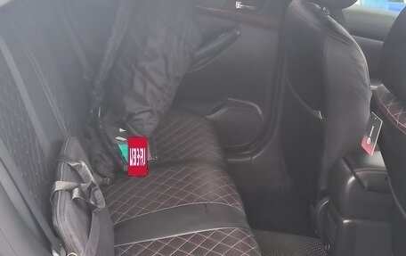 Toyota Avensis III рестайлинг, 2004 год, 650 000 рублей, 12 фотография