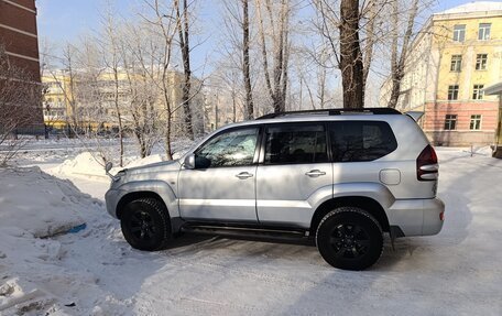 Toyota Land Cruiser Prado 120 рестайлинг, 2003 год, 1 700 000 рублей, 1 фотография