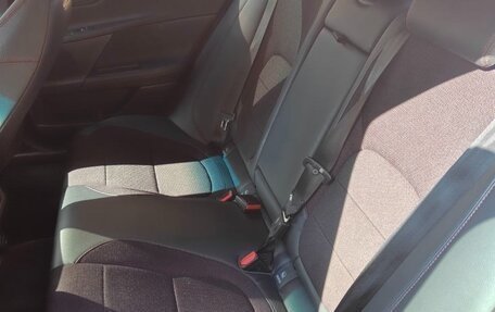 Jaguar XE I рестайлинг, 2018 год, 2 150 000 рублей, 10 фотография