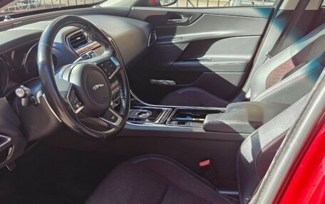 Jaguar XE I рестайлинг, 2018 год, 2 150 000 рублей, 13 фотография