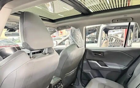 Toyota RAV4, 2026 год, 4 290 000 рублей, 18 фотография