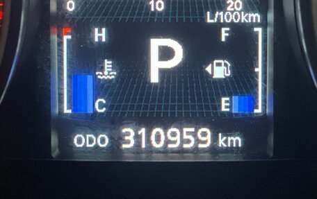 Mitsubishi Outlander III рестайлинг 3, 2010 год, 990 000 рублей, 13 фотография