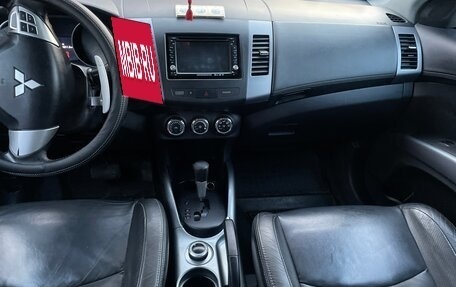 Mitsubishi Outlander III рестайлинг 3, 2010 год, 990 000 рублей, 7 фотография