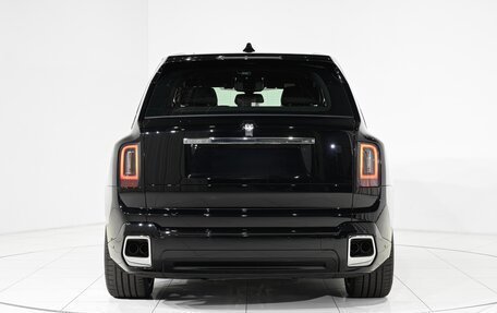 Rolls-Royce Cullinan, 2024 год, 43 200 000 рублей, 6 фотография