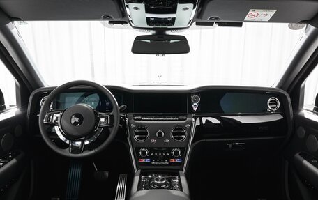 Rolls-Royce Cullinan, 2024 год, 43 200 000 рублей, 9 фотография