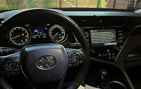 Toyota Camry, 2020 год, 3 100 000 рублей, 12 фотография