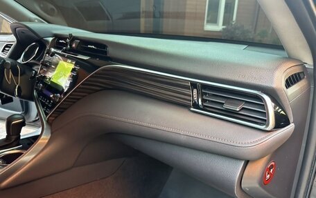 Toyota Camry, 2020 год, 3 100 000 рублей, 20 фотография