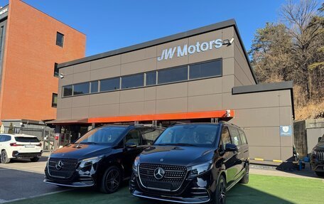 Mercedes-Benz V-Класс, 2025 год, 17 390 000 рублей, 3 фотография