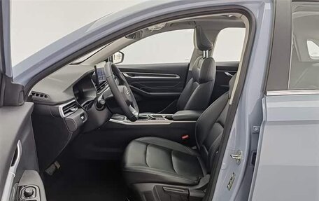 Geely Emgrand, 2025 год, 1 540 000 рублей, 8 фотография