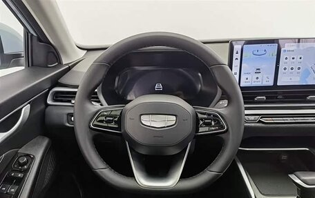 Geely Emgrand, 2025 год, 1 540 000 рублей, 10 фотография