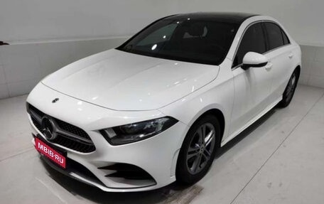 Mercedes-Benz A-Класс, 2022 год, 2 000 000 рублей, 1 фотография