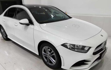 Mercedes-Benz A-Класс, 2022 год, 2 000 000 рублей, 12 фотография